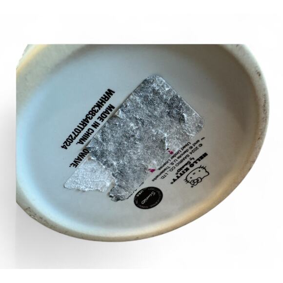 Hello Kitty Mugs Set of 2 - Picture 4 of 4